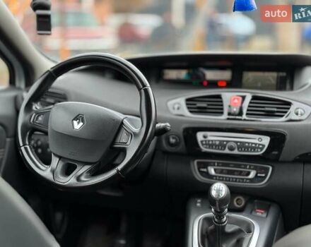 Білий Рено Сценік, об'ємом двигуна 1.9 л та пробігом 242 тис. км за 7990 $, фото 37 на Automoto.ua
