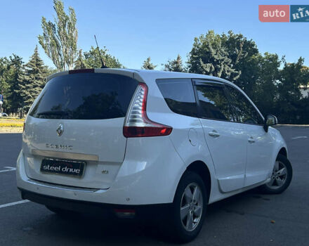 Белый Рено Сценик, объемом двигателя 1.46 л и пробегом 222 тыс. км за 7200 $, фото 6 на Automoto.ua