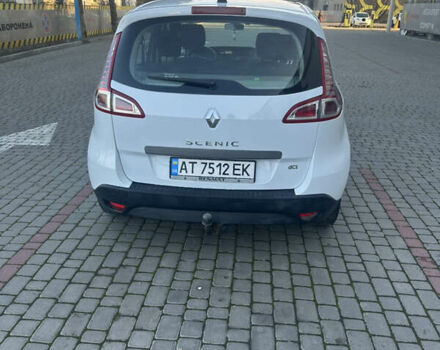 Белый Рено Сценик, объемом двигателя 1.46 л и пробегом 256 тыс. км за 7300 $, фото 5 на Automoto.ua