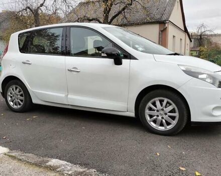 Белый Рено Сценик, объемом двигателя 1.6 л и пробегом 228 тыс. км за 7199 $, фото 6 на Automoto.ua