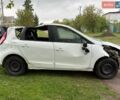 Белый Рено Сценик, объемом двигателя 1.6 л и пробегом 230 тыс. км за 1400 $, фото 1 на Automoto.ua