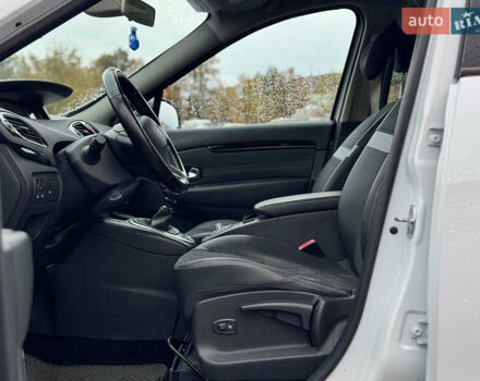 Білий Рено Сценік, об'ємом двигуна 1.9 л та пробігом 242 тис. км за 7990 $, фото 22 на Automoto.ua