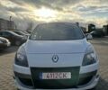 Белый Рено Сценик, объемом двигателя 1.5 л и пробегом 232 тыс. км за 7800 $, фото 1 на Automoto.ua