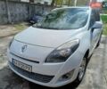 Белый Рено Сценик, объемом двигателя 1.6 л и пробегом 271 тыс. км за 7350 $, фото 1 на Automoto.ua