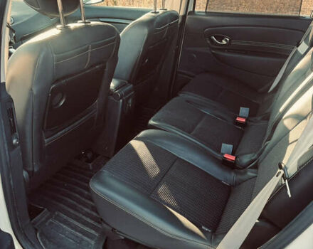 Білий Рено Сценік, об'ємом двигуна 1.46 л та пробігом 266 тис. км за 7800 $, фото 5 на Automoto.ua