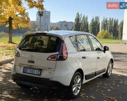 Белый Рено Сценик, объемом двигателя 1.46 л и пробегом 220 тыс. км за 5600 $, фото 18 на Automoto.ua