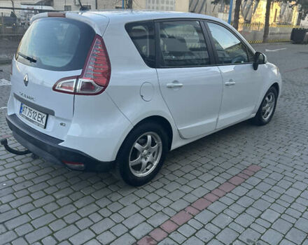Белый Рено Сценик, объемом двигателя 1.46 л и пробегом 256 тыс. км за 7300 $, фото 4 на Automoto.ua