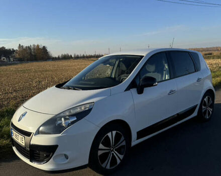 Білий Рено Сценік, об'ємом двигуна 1.46 л та пробігом 266 тис. км за 7800 $, фото 1 на Automoto.ua