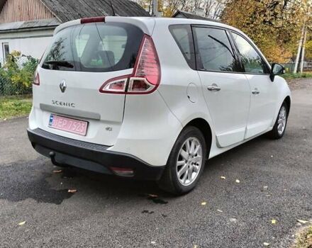 Белый Рено Сценик, объемом двигателя 1.6 л и пробегом 228 тыс. км за 7199 $, фото 3 на Automoto.ua