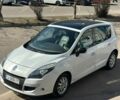 Белый Рено Сценик, объемом двигателя 1.87 л и пробегом 310 тыс. км за 6100 $, фото 1 на Automoto.ua