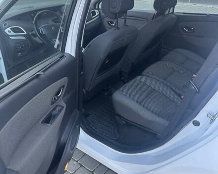 Белый Рено Сценик, объемом двигателя 1.46 л и пробегом 256 тыс. км за 7300 $, фото 11 на Automoto.ua