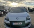 Білий Рено Сценік, об'ємом двигуна 1.5 л та пробігом 232 тис. км за 7400 $, фото 1 на Automoto.ua