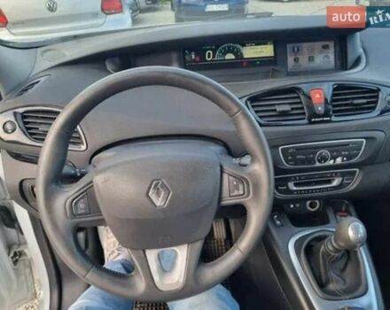 Білий Рено Сценік, об'ємом двигуна 1.4 л та пробігом 240 тис. км за 8999 $, фото 5 на Automoto.ua