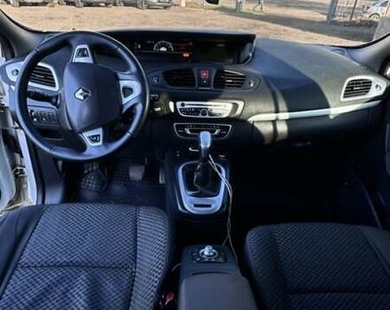 Білий Рено Сценік, об'ємом двигуна 1.5 л та пробігом 315 тис. км за 8300 $, фото 5 на Automoto.ua