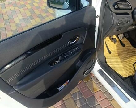 Белый Рено Сценик, объемом двигателя 1.4 л и пробегом 174 тыс. км за 6900 $, фото 8 на Automoto.ua