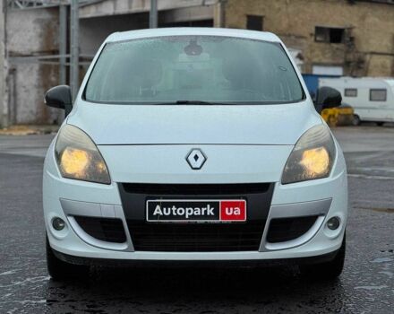 Білий Рено Сценік, об'ємом двигуна 1.9 л та пробігом 242 тис. км за 6940 $, фото 2 на Automoto.ua