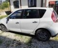 Белый Рено Сценик, объемом двигателя 1.6 л и пробегом 204 тыс. км за 5500 $, фото 1 на Automoto.ua
