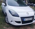 Белый Рено Сценик, объемом двигателя 1.5 л и пробегом 220 тыс. км за 6600 $, фото 2 на Automoto.ua