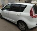 Рено Сценик 2011 в Харькове на Automoto.ua Белый Рено Сценик, объемом двигателя 1.6 л и пробегом 277 тыс. км за 8500 $, фото 4 на Automoto.ua
