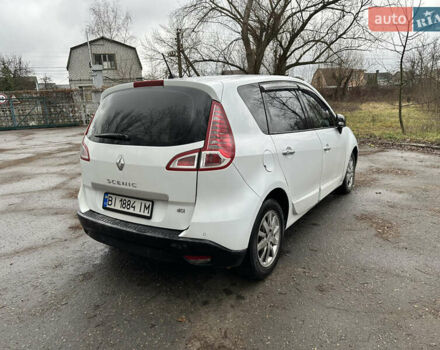 Білий Рено Сценік, об'ємом двигуна 1.6 л та пробігом 309 тис. км за 6200 $, фото 4 на Automoto.ua