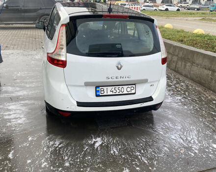 Білий Рено Сценік, об'ємом двигуна 1.5 л та пробігом 280 тис. км за 6500 $, фото 7 на Automoto.ua