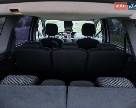 Белый Рено Сценик, объемом двигателя 1.6 л и пробегом 260 тыс. км за 7100 $, фото 14 на Automoto.ua