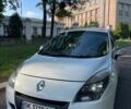 Белый Рено Сценик, объемом двигателя 1.46 л и пробегом 290 тыс. км за 6200 $, фото 1 на Automoto.ua