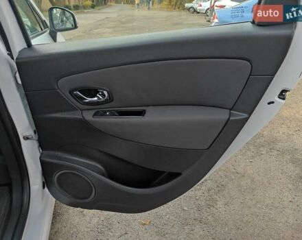 Білий Рено Сценік, об'ємом двигуна 1.46 л та пробігом 236 тис. км за 6999 $, фото 37 на Automoto.ua