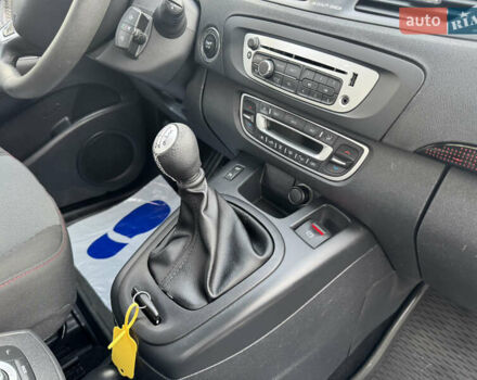 Білий Рено Сценік, об'ємом двигуна 1.46 л та пробігом 185 тис. км за 7650 $, фото 20 на Automoto.ua