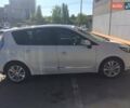 Білий Рено Сценік, об'ємом двигуна 1.6 л та пробігом 252 тис. км за 8500 $, фото 1 на Automoto.ua