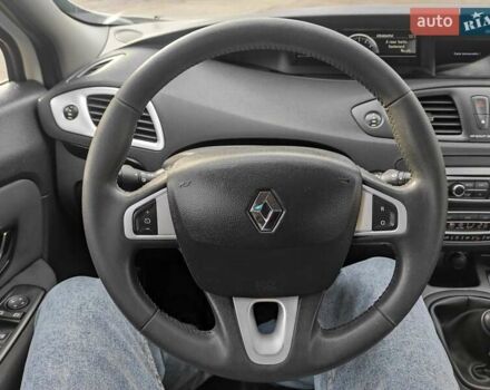 Білий Рено Сценік, об'ємом двигуна 1.46 л та пробігом 236 тис. км за 6999 $, фото 48 на Automoto.ua