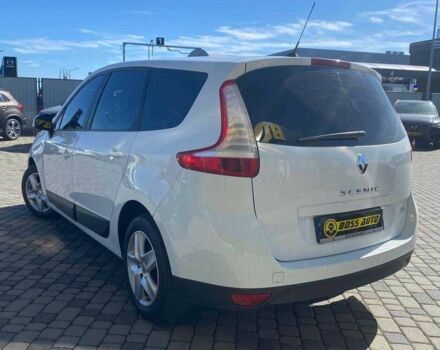 Белый Рено Сценик, объемом двигателя 1.6 л и пробегом 215 тыс. км за 7600 $, фото 4 на Automoto.ua