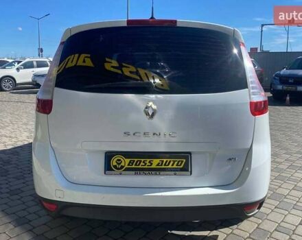 Білий Рено Сценік, об'ємом двигуна 1.6 л та пробігом 215 тис. км за 7600 $, фото 4 на Automoto.ua