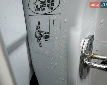 Белый Рено Сценик, объемом двигателя 1.5 л и пробегом 207 тыс. км за 7500 $, фото 18 на Automoto.ua