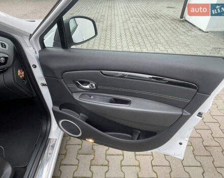 Белый Рено Сценик, объемом двигателя 2 л и пробегом 203 тыс. км за 8500 $, фото 20 на Automoto.ua