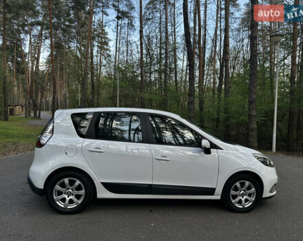 Белый Рено Сценик, объемом двигателя 1.5 л и пробегом 290 тыс. км за 5950 $, фото 10 на Automoto.ua