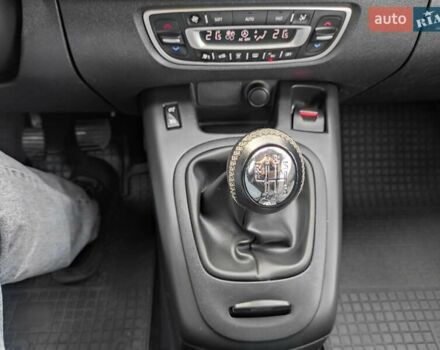 Білий Рено Сценік, об'ємом двигуна 1.46 л та пробігом 236 тис. км за 6999 $, фото 54 на Automoto.ua