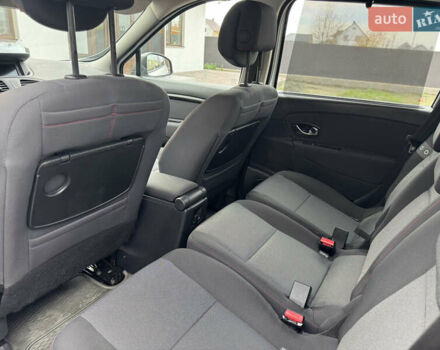 Білий Рено Сценік, об'ємом двигуна 1.46 л та пробігом 185 тис. км за 7650 $, фото 27 на Automoto.ua