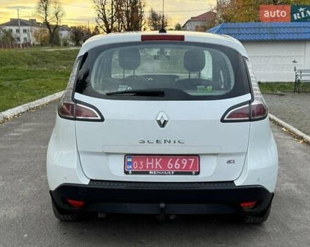 Рено Сценик 2012 в Радивилове на Automoto.ua Белый Рено Сценик, объемом двигателя 1.5 л и пробегом 205 тыс. км за 7800 $, фото 2 на Automoto.ua