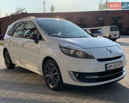 Белый Рено Сценик, объемом двигателя 1.6 л и пробегом 248 тыс. км за 8800 $, фото 61 на Automoto.ua