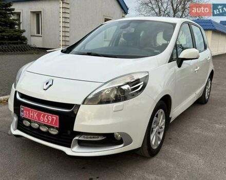 Рено Сценик 2012 в Радивилове на Automoto.ua Белый Рено Сценик, объемом двигателя 1.5 л и пробегом 205 тыс. км за 7800 $, фото 6 на Automoto.ua