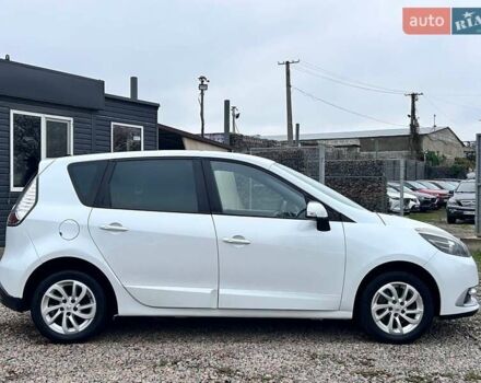 Білий Рено Сценік, об'ємом двигуна 2 л та пробігом 292 тис. км за 7800 $, фото 3 на Automoto.ua