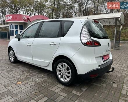 Белый Рено Сценик, объемом двигателя 1.5 л и пробегом 207 тыс. км за 7500 $, фото 3 на Automoto.ua