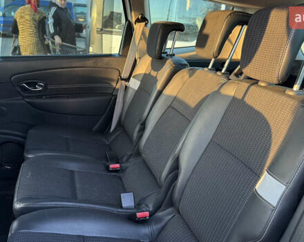 Белый Рено Сценик, объемом двигателя 1.6 л и пробегом 180 тыс. км за 9500 $, фото 9 на Automoto.ua