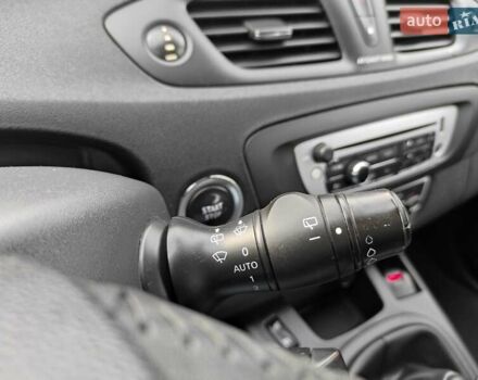 Білий Рено Сценік, об'ємом двигуна 1.46 л та пробігом 236 тис. км за 6999 $, фото 51 на Automoto.ua