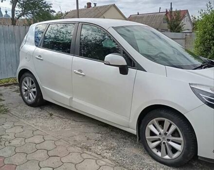 Білий Рено Сценік, об'ємом двигуна 1.5 л та пробігом 205 тис. км за 8300 $, фото 3 на Automoto.ua
