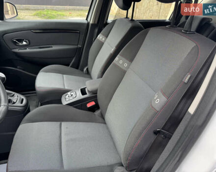 Білий Рено Сценік, об'ємом двигуна 1.46 л та пробігом 185 тис. км за 7650 $, фото 24 на Automoto.ua