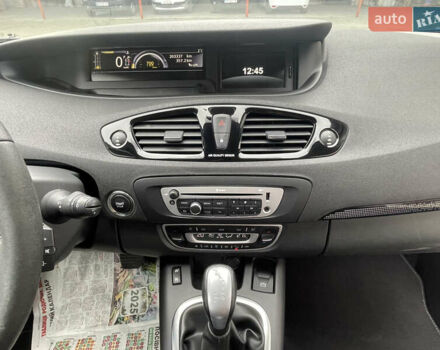 Белый Рено Сценик, объемом двигателя 2 л и пробегом 203 тыс. км за 8500 $, фото 23 на Automoto.ua