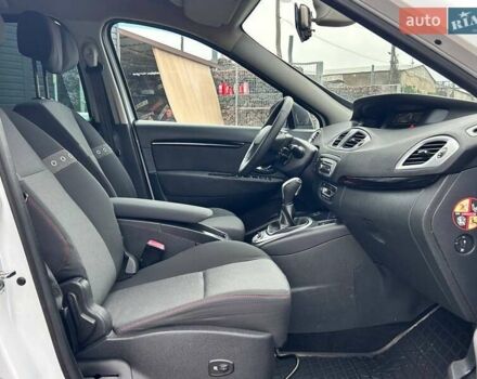 Білий Рено Сценік, об'ємом двигуна 2 л та пробігом 292 тис. км за 7800 $, фото 28 на Automoto.ua