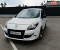 Белый Рено Сценик, объемом двигателя 1.46 л и пробегом 209 тыс. км за 8100 $, фото 1 на Automoto.ua